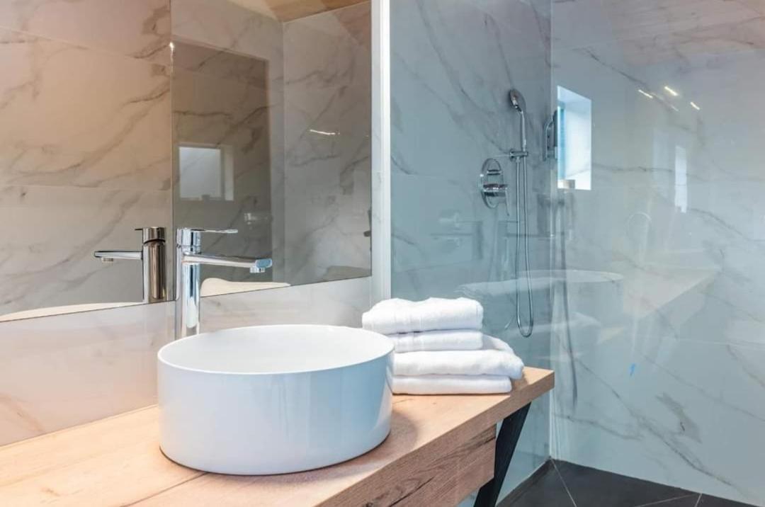 Glamping Resort Halicanum Grkavescak Exteriör bild